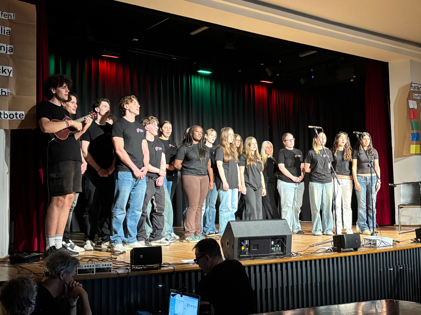 FRITZE ON STAGE